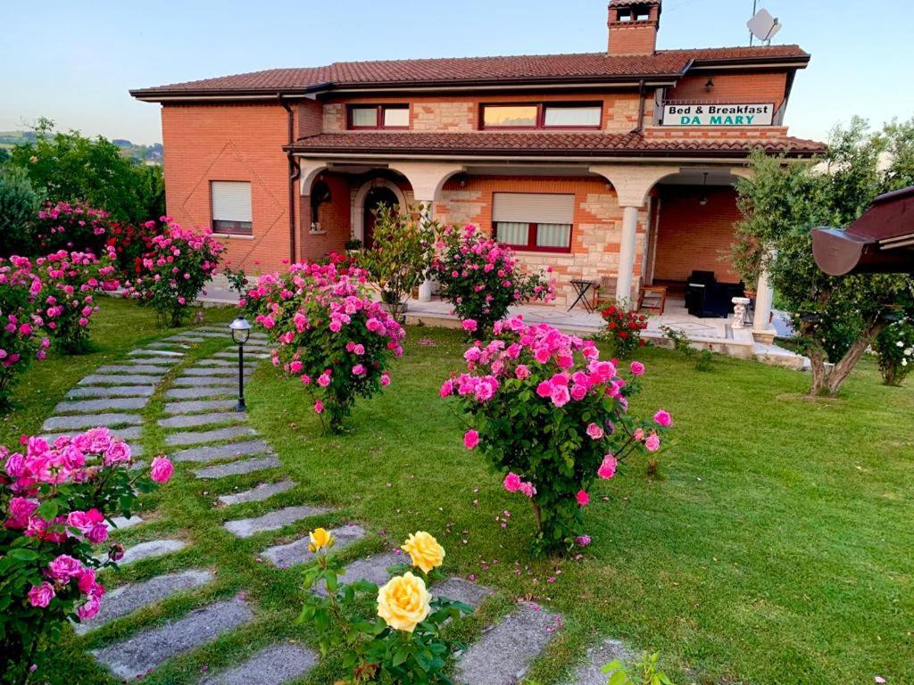 B&B Da Mary Matrice Exterior photo